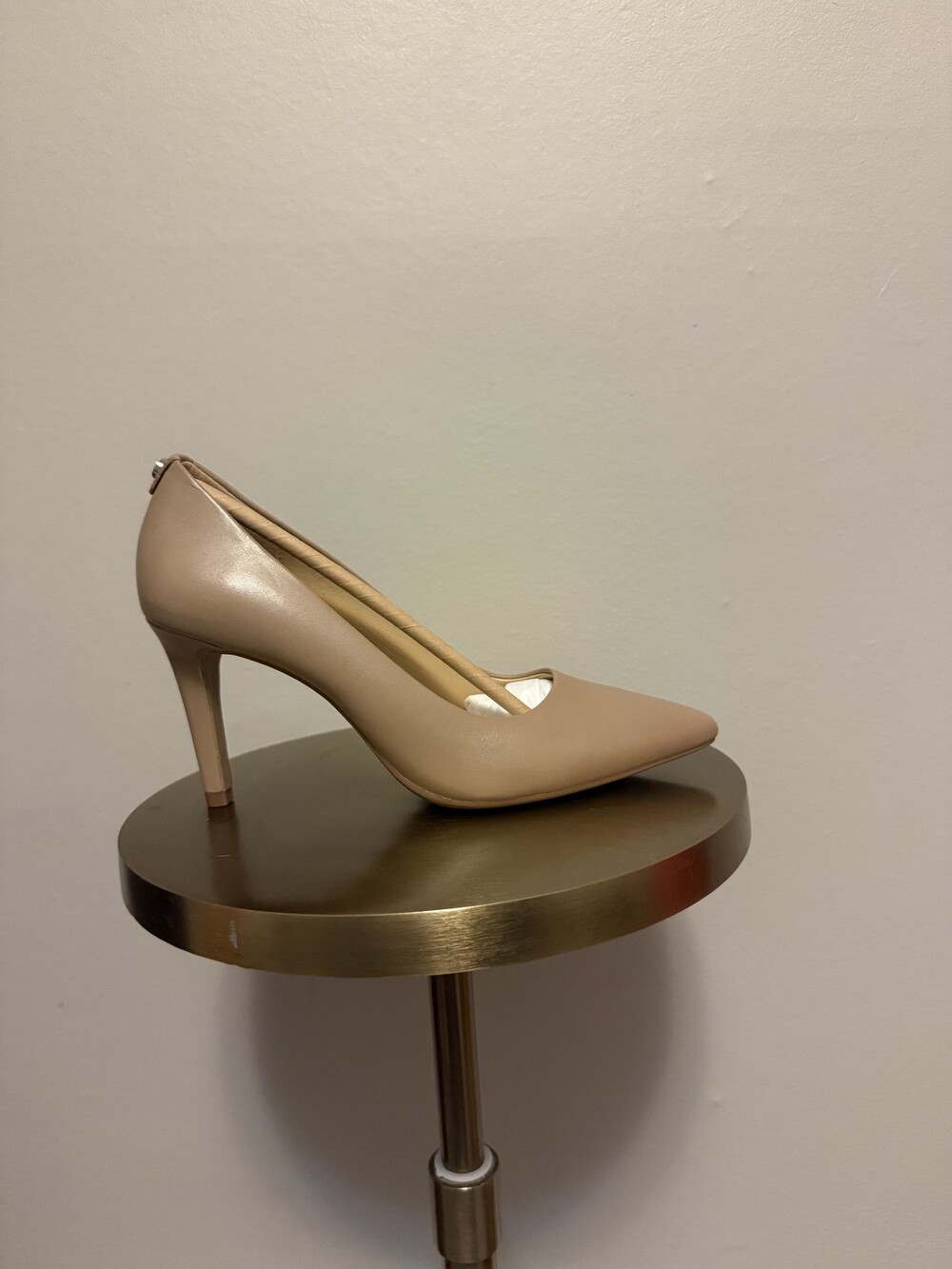 Michael Kors Dorothy Dark Khaki Leather Flex Pump Heels Size 5 NIB